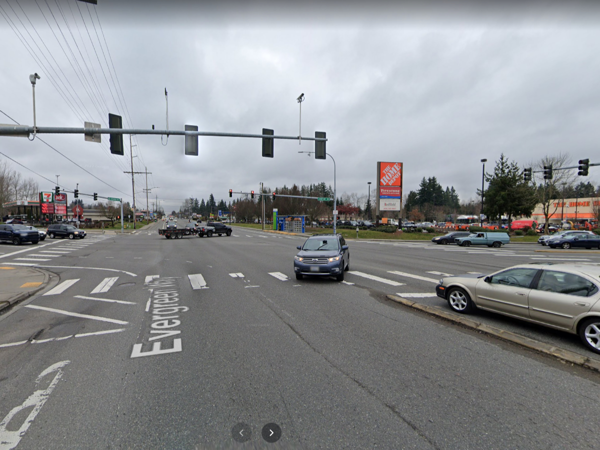 News: Pedestrian hit, killed by driver on SR-99 in south Everett