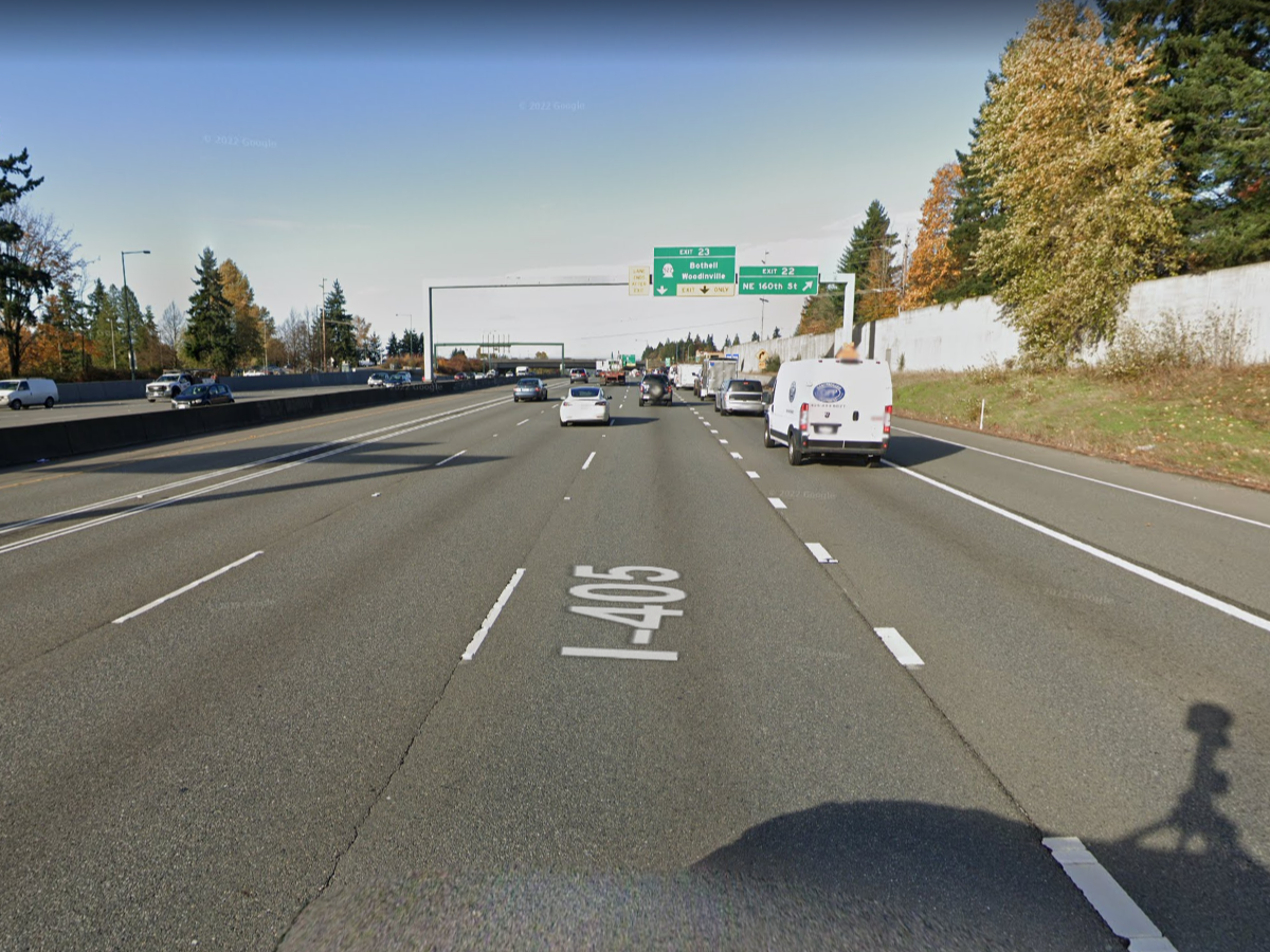News: Two injured in multi-car wreck on I-405 NB near north Kirkland