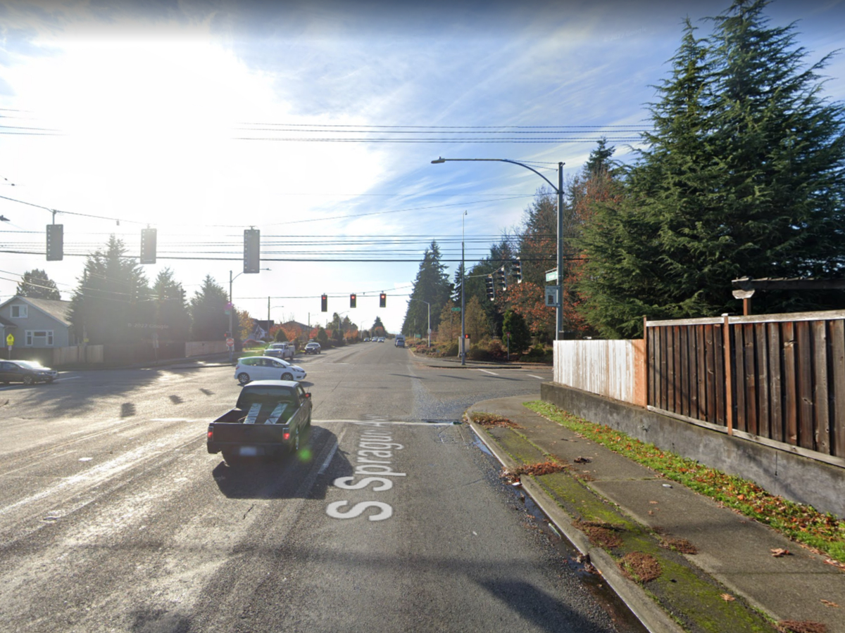 News: Motorcyclist dies after crash with truck at central Tacoma intersection