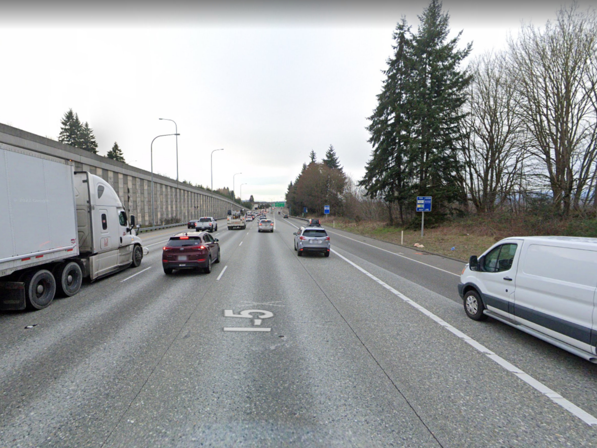 News: Accident blocks lane on I-5 NB near Everett's Lowell Park