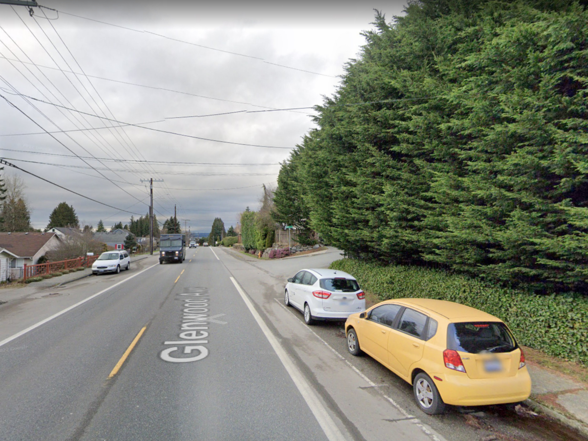 News: 1 killed, 1 seriously hurt in crash on Glenwood Ave near west Everett