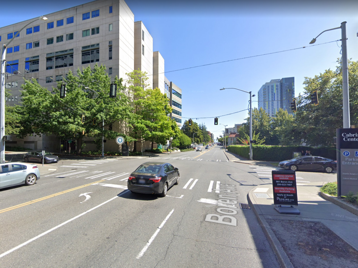 News: 2 sent to hospital after collision in Seattle's First Hill area