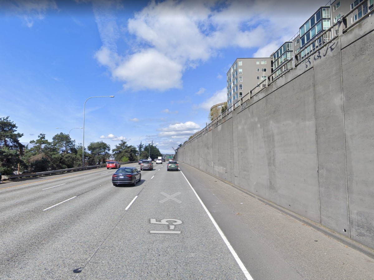 News: Rollover collision closes multiple lanes on I-5 near Capitol Hill