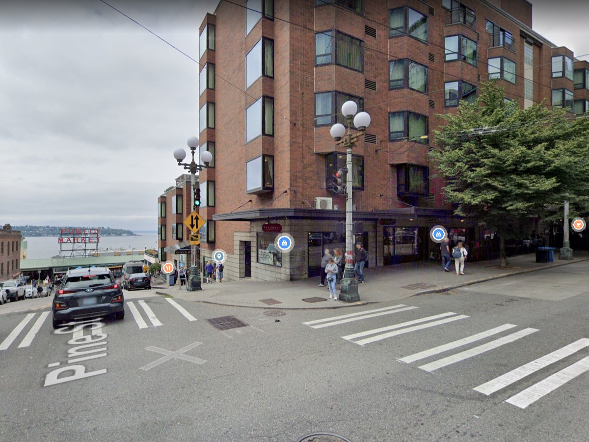News: SUV slams into Pike Place Market jewelry store during burglary