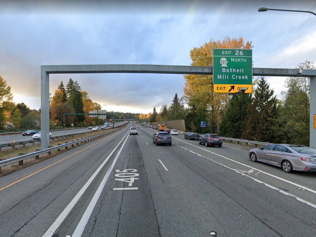 News: Accident closes two lanes on I-405 NB near north Bothell