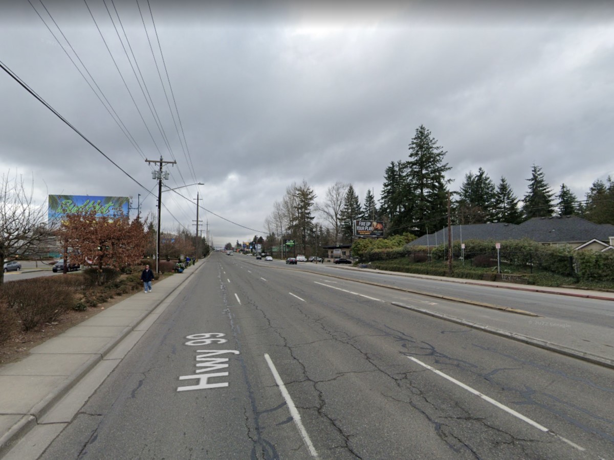 News: Driver critically hurt in crash on Evergreen Way near Everett