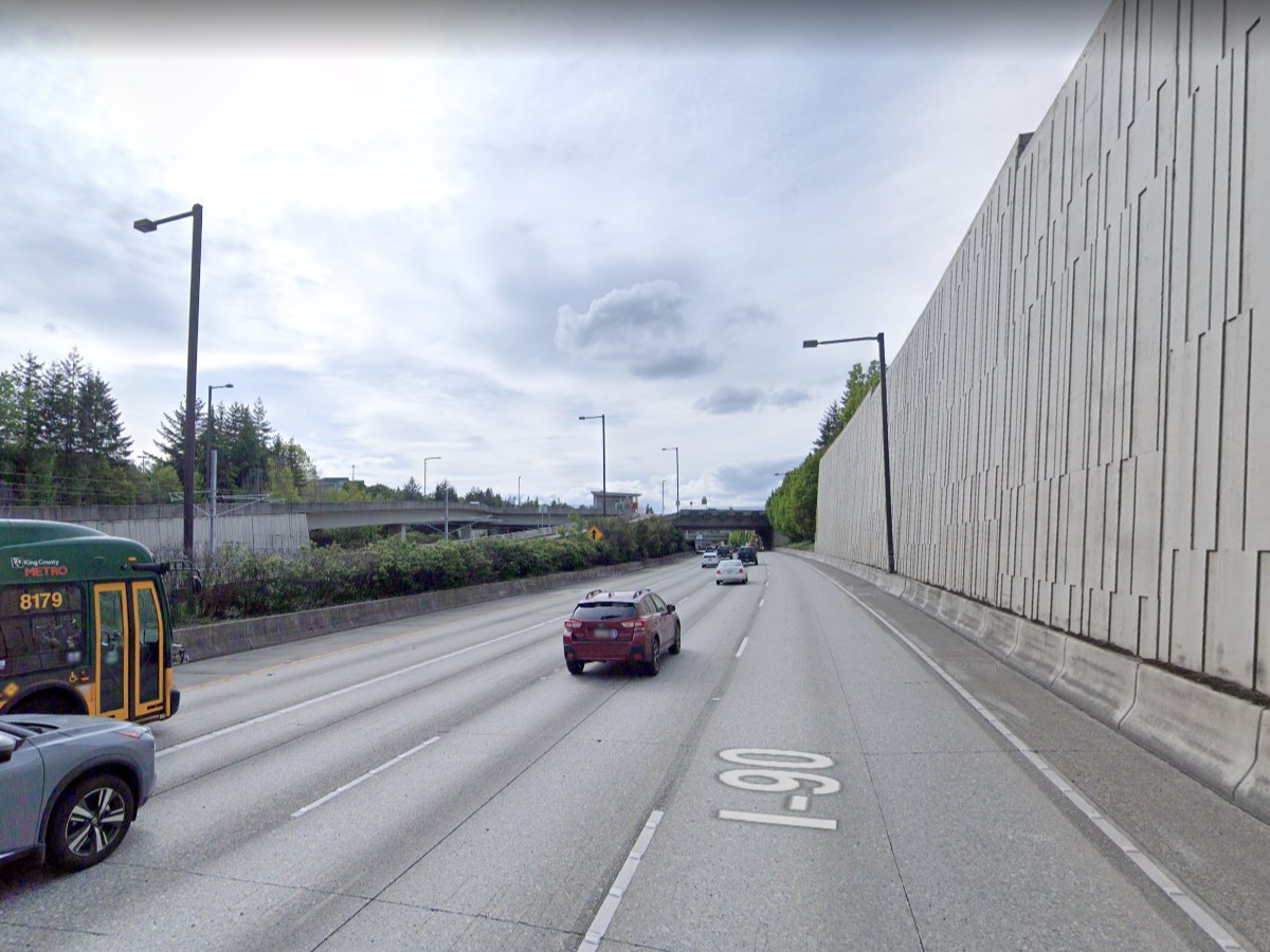 News: Collision closes two lanes on I-90 WB on Mercer Island