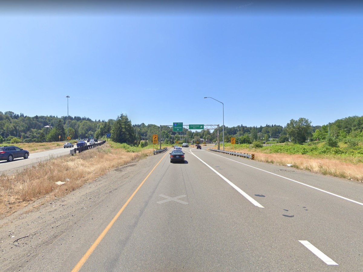 News: Driver killed, child passenger hurt in motorcycle crash on I-405 near Tukwila